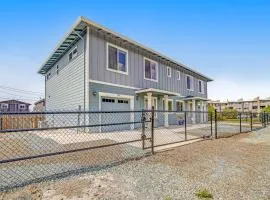 RJD Beachside Vacation Home A