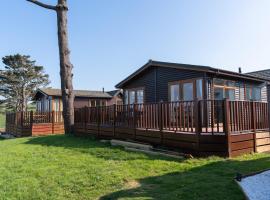 Finest Retreats - Serendipity Lodge, chalet a Torpoint