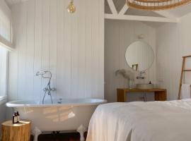 Ragnar Glamp Milzkalne Forest, resort de esqui em Rauda