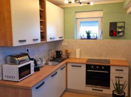 Apartman Roko, מלון בגוספיץ