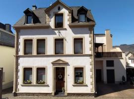 Ferienhaus Treis, holiday rental in Neef