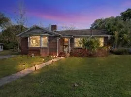 Comfy pet friendly home in Jacksonville mins to downtown’s