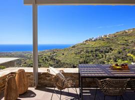 Villa Erato in Triantaros Tinos, hotel en Triandáros