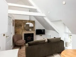 Luxe Design - Boutique Apartment - Heart of Rothbury