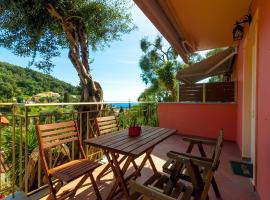 Tramonto Maisonettes & Suites, hotel en Parga