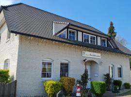 Pension Seeschlösschen, hotel v destinaci Semlin