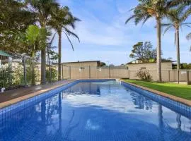 The Beaches on Lakes House - Central Coastal Stay