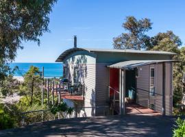Seamist elevated with an amazing outlook, hotel in Lorne