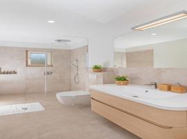 Villa Ivić, Hotel in Gruda