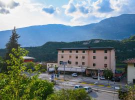 AlmaMed Hotel san Leonardo, hotel v destinaci Vigolo Baselga