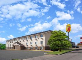 Super 8 by Wyndham Clinton, hotell i Clinton