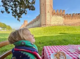 Medieval Relais - Top location