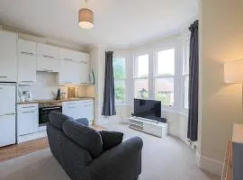 Lovely One Bed Apartment in Guildford