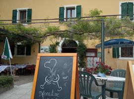 LOCANDA SAN GALLO, hotel with parking in Moggio Udinese