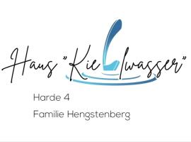 Haus Kiehlwasser Whg 04 OG، فندق مع موقف سيارات في Boldixum