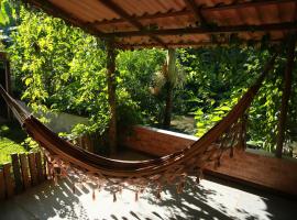 Casa Flôr - Beira rio Centro de Lumiar, hotel v destinaci Lumiar