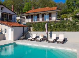 SROK luxury apartments by the pool, Hotel in Kastav