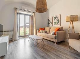 Apartamentos El Patio de Santa Clara, готель біля визначного місця CEEI Extremadura, у місті Касерес