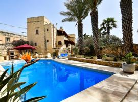 Maria's B&B, hotel v destinaci Għasri