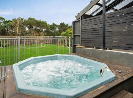 Boobook Retreat, hotel with jacuzzis in Cowes