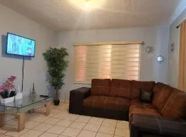 GATED AND SECURED APPARTMENT 6 MINS FROM THE BEACH