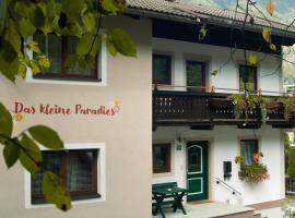 Das kleine Paradies – hotel w mieście Unken