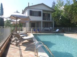 Vacanze Toscane In The Country, hotel a Sassetta