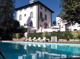 Residence Villa La Fornacina, hotel con estacionamiento en Incisa in Valdarno