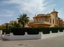 Luxury villa, cottage in Islantilla