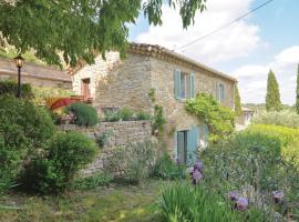 Amazing Home In Castelnau-valence With Kitchen, počitniška nastanitev v mestu Valence