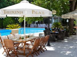 Theoxenia Residence – hotel w dzielnicy Kifissia w Atenach