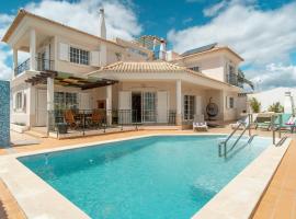 LV Premier Algarve FU1- pool, AC, garden, sea view, hotel in Moncarapacho