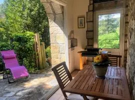 "Clair de Lune" Gîte sur 6000 m2 arborés