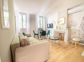 Le Casa-blanca Magnifique Appartement chic&cosy: Collobrières şehrinde bir otoparklı otel