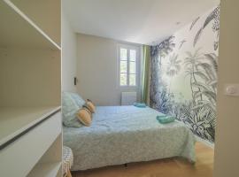 Le Palm Appartement élégant & Design En Bord Rivière, διαμέρισμα σε Collobrieres