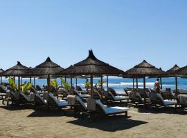 Precioso Ático en Playa con Piscina