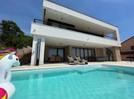 Villa Zara Bella Vista, Hotel in Kostrena