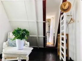 Captivating Studio Apartment in Mexilhoeira Grande