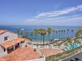 Quiet Avalon Getaway Villa with Ocean View and Balcony