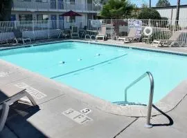 Motel 6-Atascadero, CA
