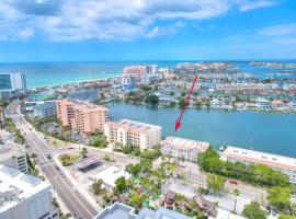 Bayway Luxury Suites 1 townhouse, hotel in Clearwater Beach