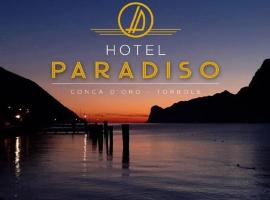 Hotel Paradiso Conca d'Oro, hótel í Torbole