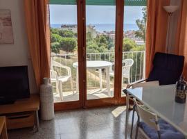 Apartamentos Juan Jose, hotel in Lloret de Mar