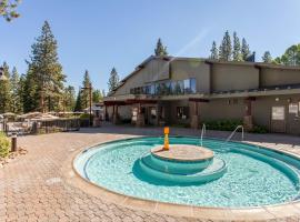 Gold Bend Escape, hotel in Truckee