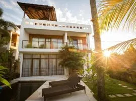 2 bedrooms villa with ocean views Balian Beach