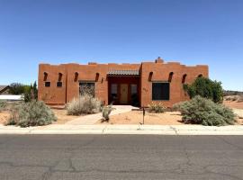 Spacious Home, hotel near Lake Powell Campground, Page