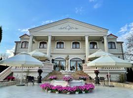 Hotel Pałac Akropol – hotel w mieście Lublin