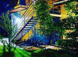 Гостевой дом в пансионате Солнышко, городок VIP-2, hotel v destinaci Chok-Tal