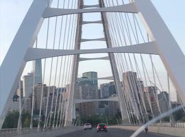 Single unit, acomoda&ccedil;&atilde;o em condom&iacute;nio em Edmonton