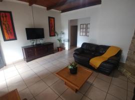 Four Seasons Self-Catering Guest House, apartment in Graskop